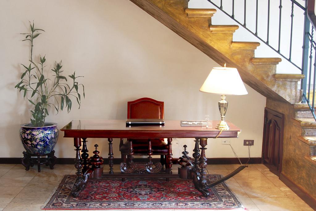 Deville Hotel Панама Экстерьер фото